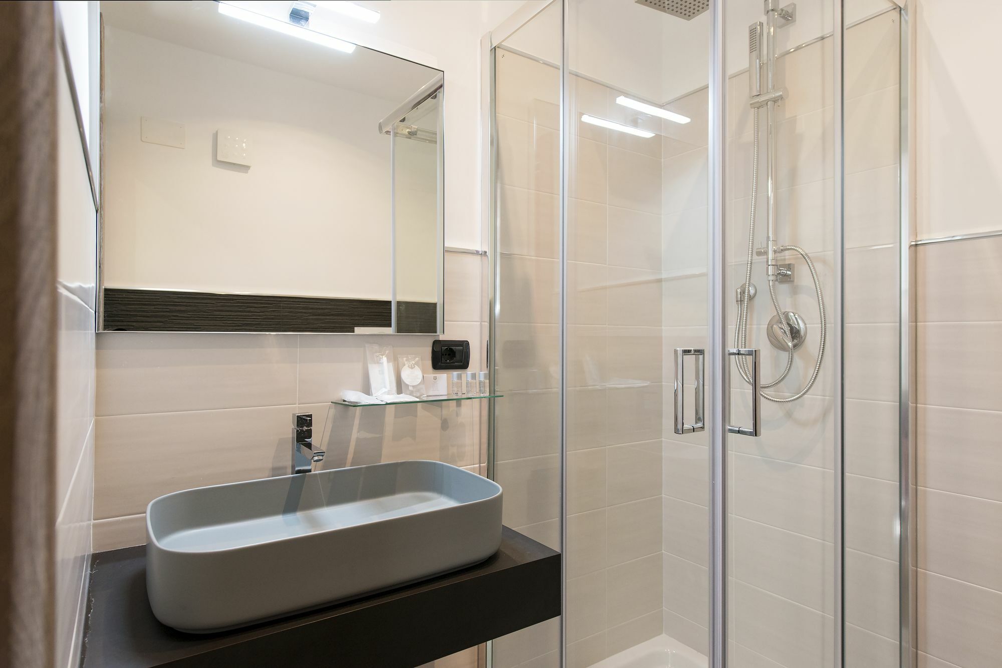 Lorenz Suites Roma Esterno foto